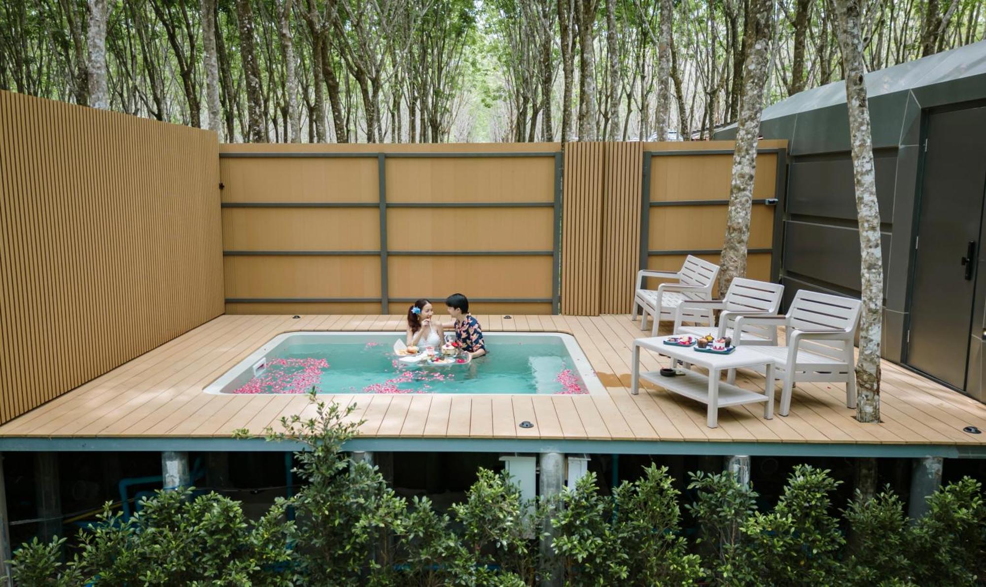 Timber Society Boutique Hideaway Phuket