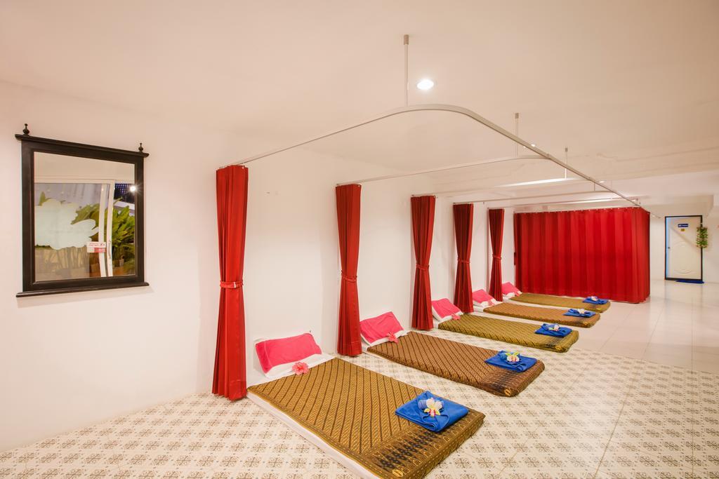 Hotel Patong Swiss Front 3*