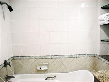 Hotel Rattana Mansion 2*