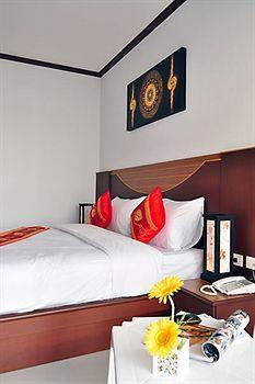 Sharaya Boutique Patong Hotel 4*