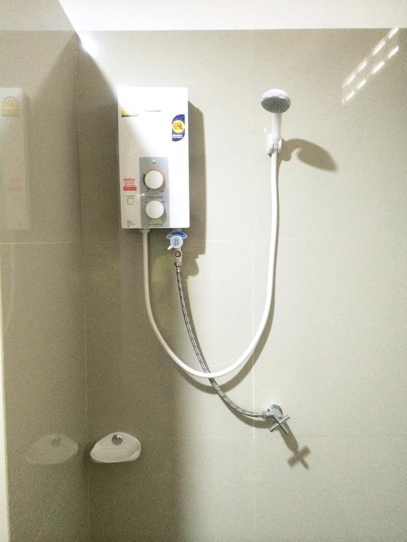 Phuthara Hostel *