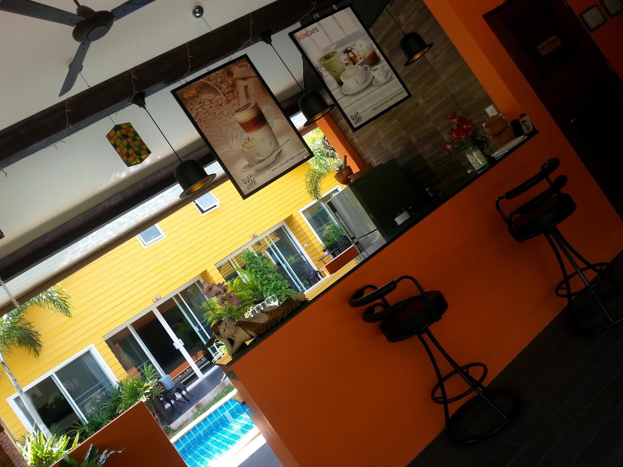 Hotel Lemon Tree Naturist Resort Naiharn Beach Phuket 3*