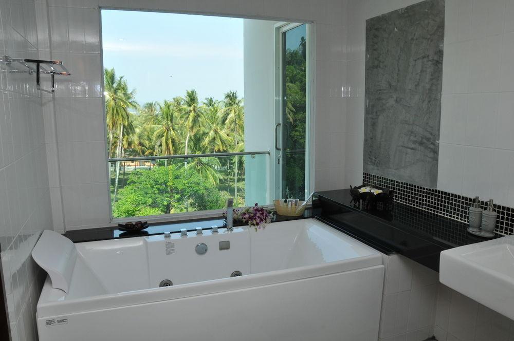 Am Surin Place - Sha Extra 3*