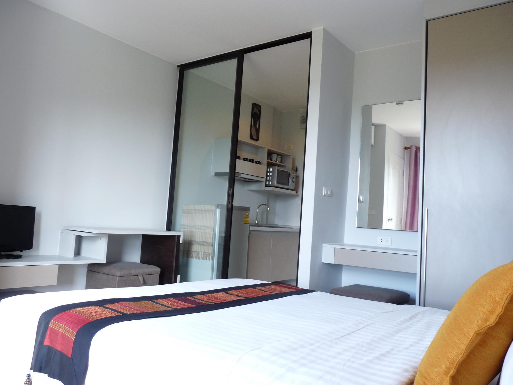 Zcape Condotel @ Bangtao Apartment