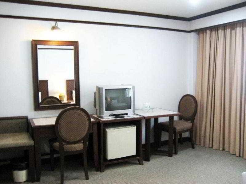 Hotel Rattana Mansion 2*