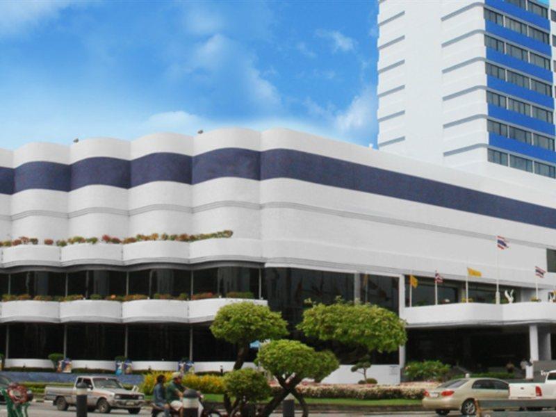 Courtyard By Marriott Town 4*