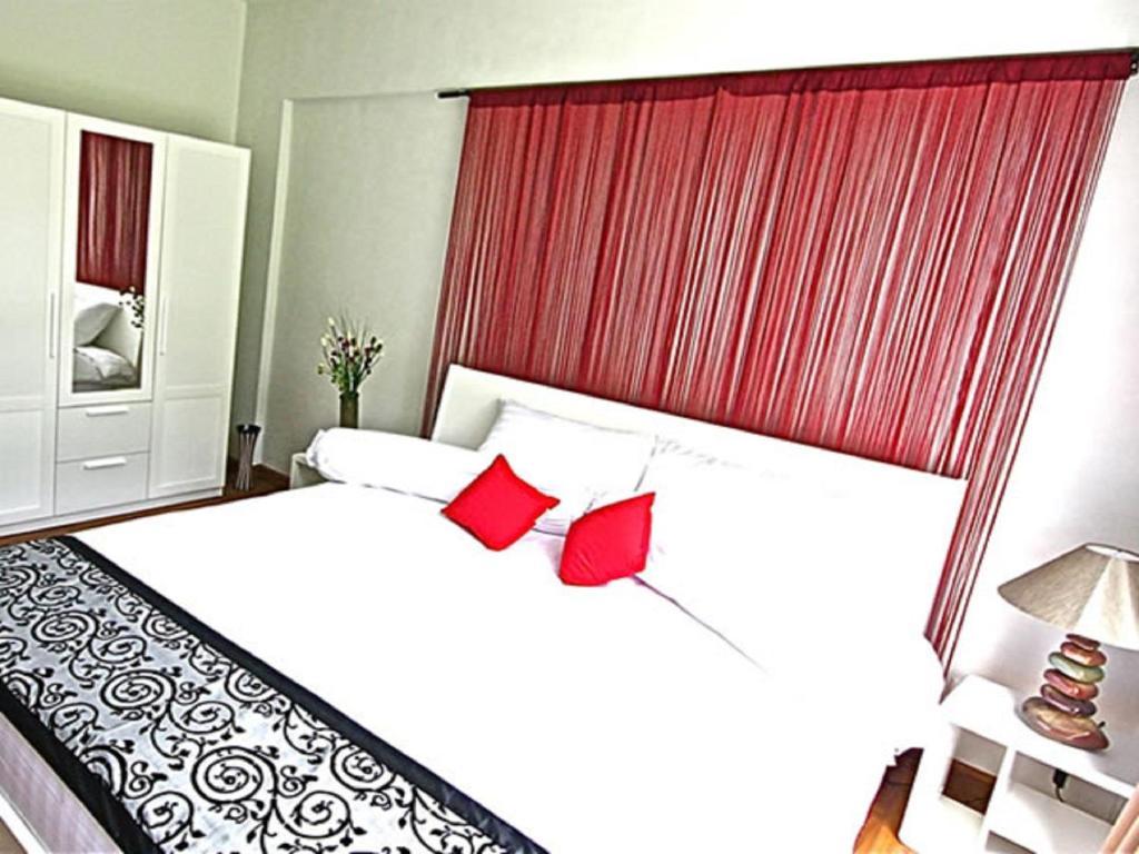 Villareal Heights 3*