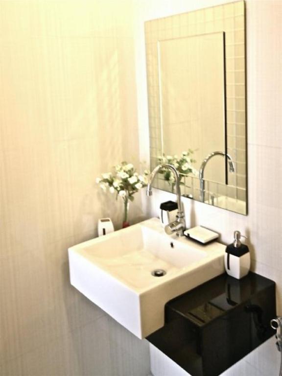 Hotel Villareal Heights