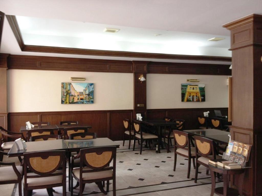 Rattana Mansion Hotel