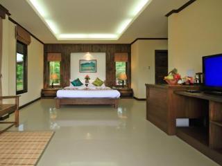 The Laemhin Lagoon Resort