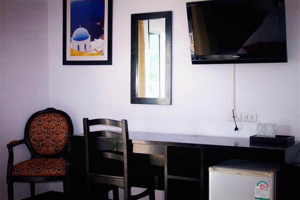 Noble House - 200 Meters Patong Guest house