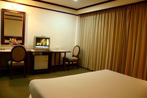 Rattana Mansion Hotel Phuket
