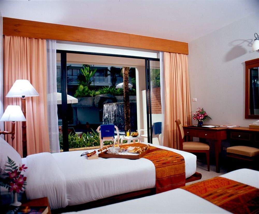 Sunset - Sha Extra Resort