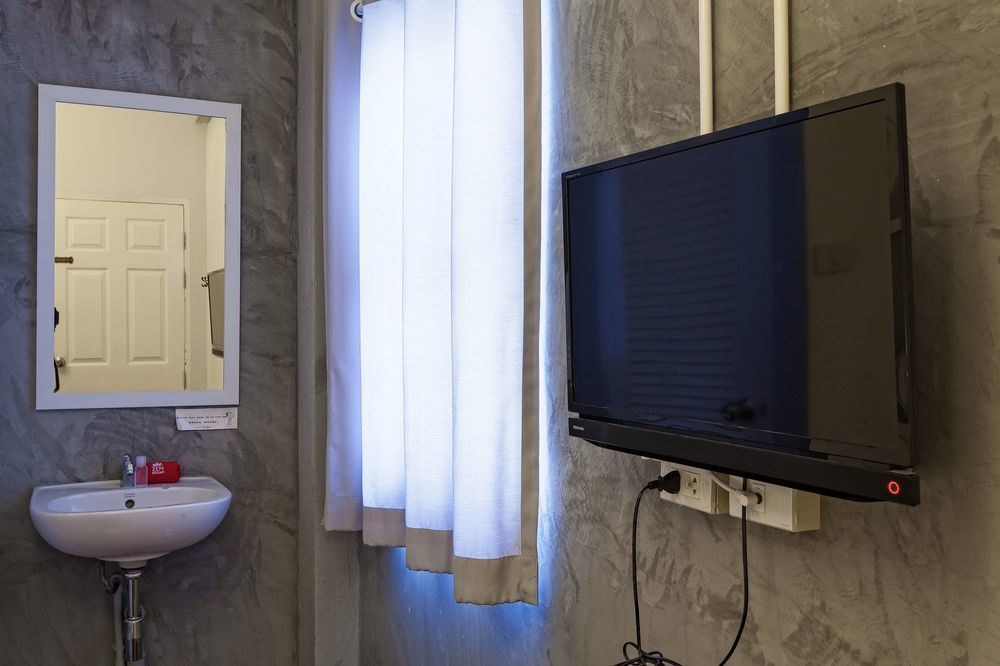Zen Yaowarat Road Hotel *