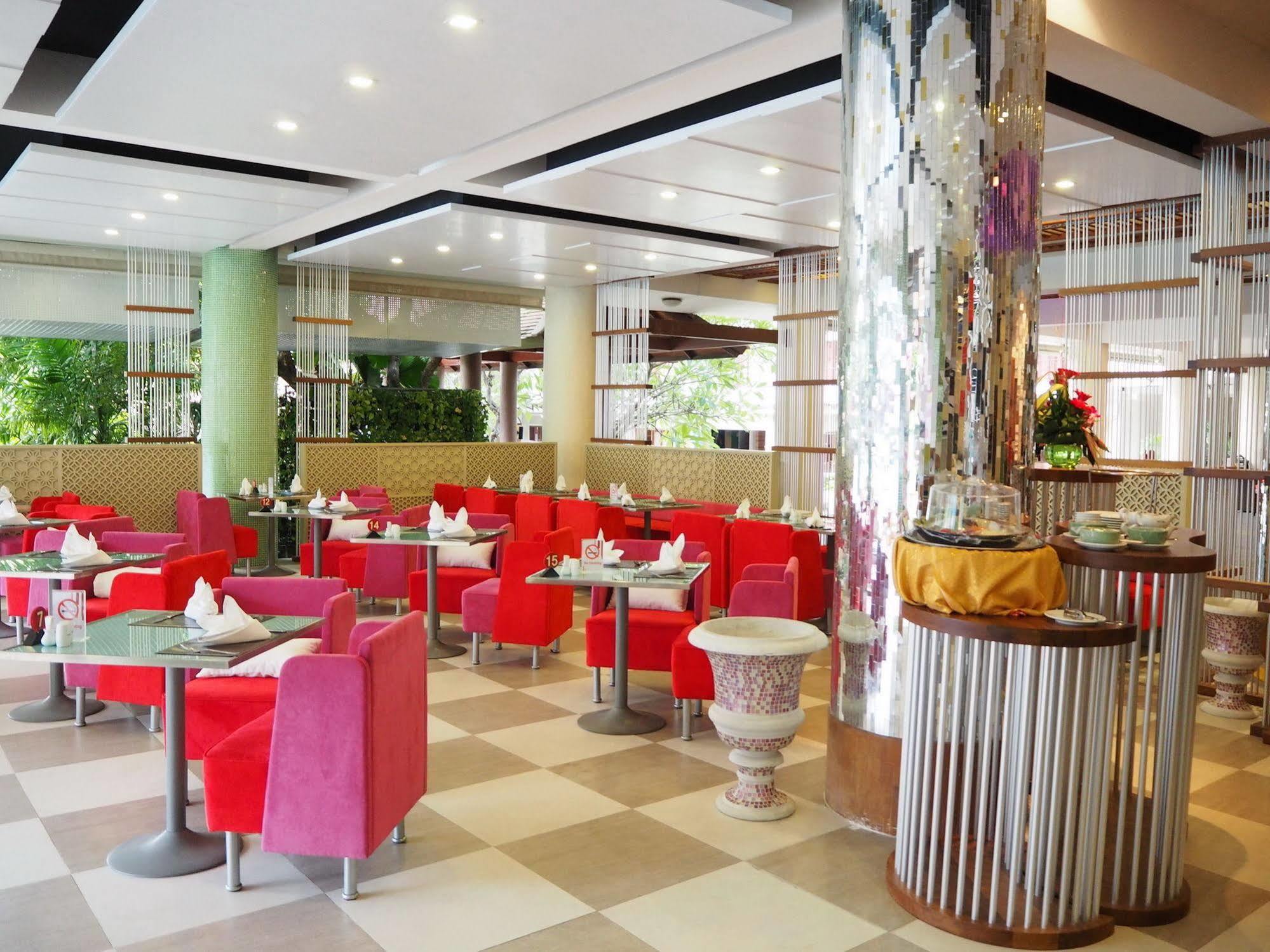 Patong Beach Hotel Hotel 4*