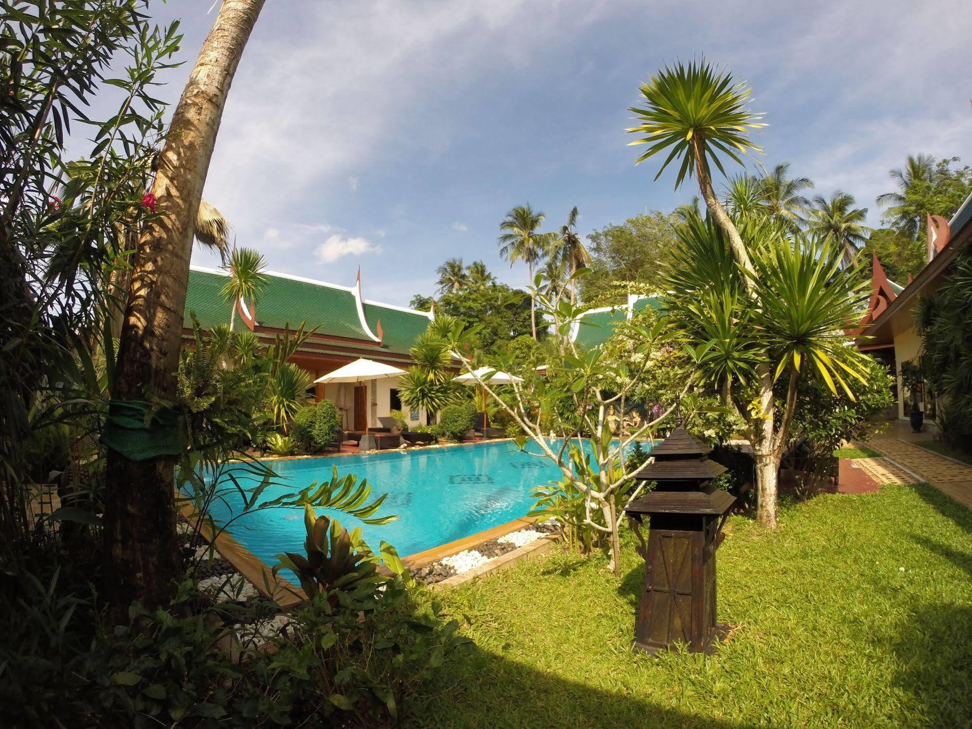 Resort Baan Wanicha Resort-sha Extra Plus Phuket