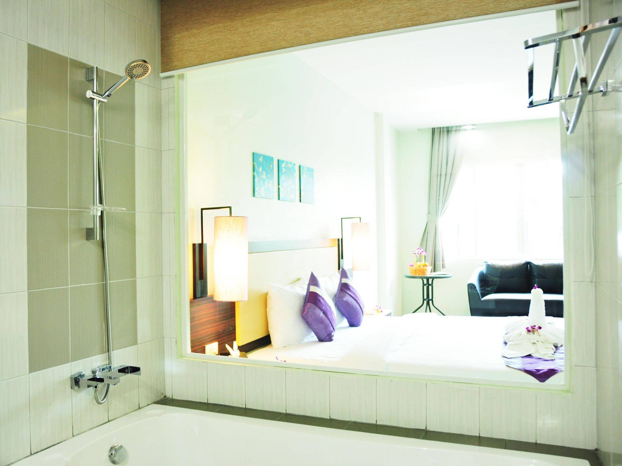 Am Surin Place - Sha Extra 3* Phuket