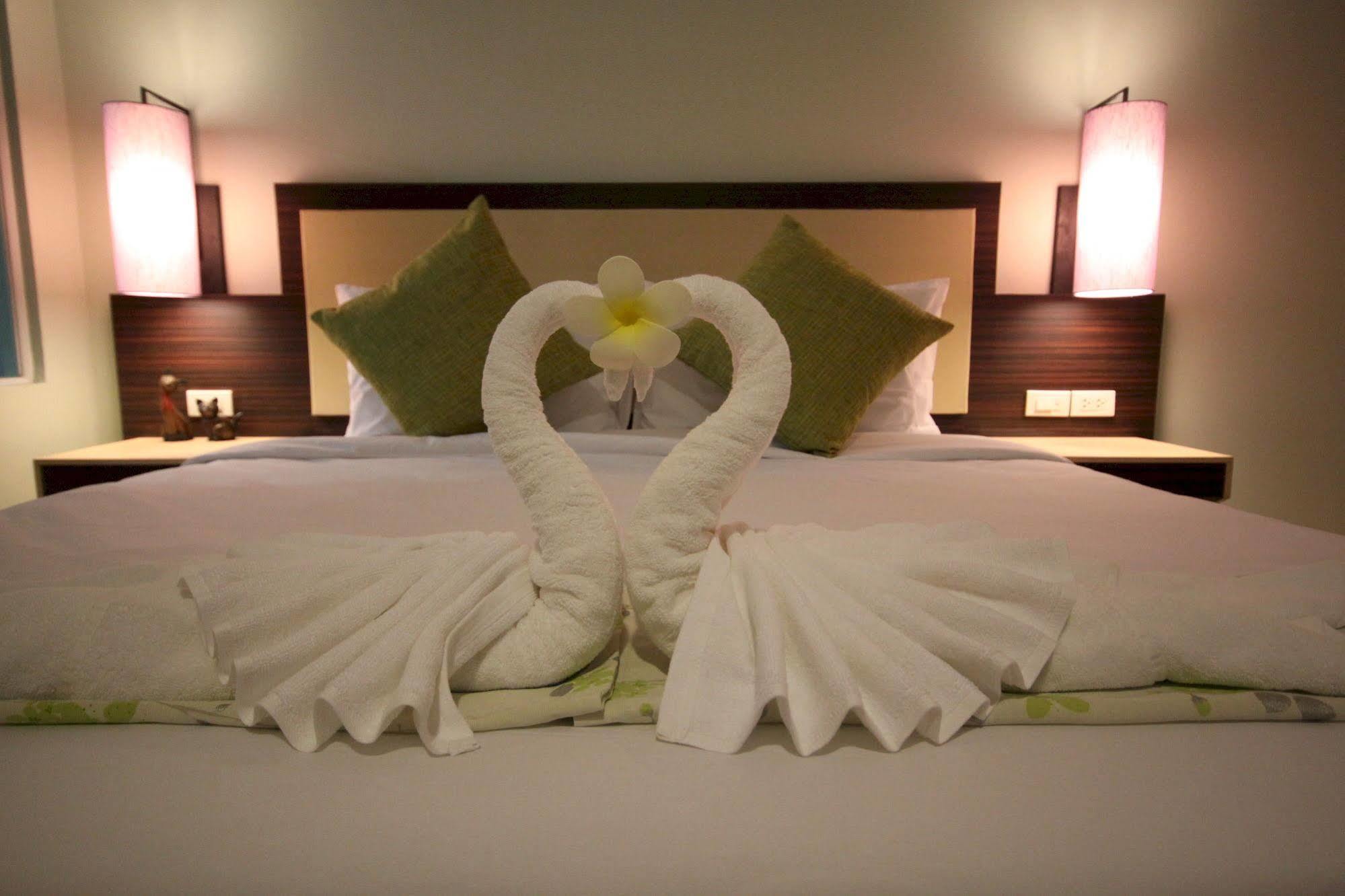 Hotel Am Surin Place - Sha Extra 3*