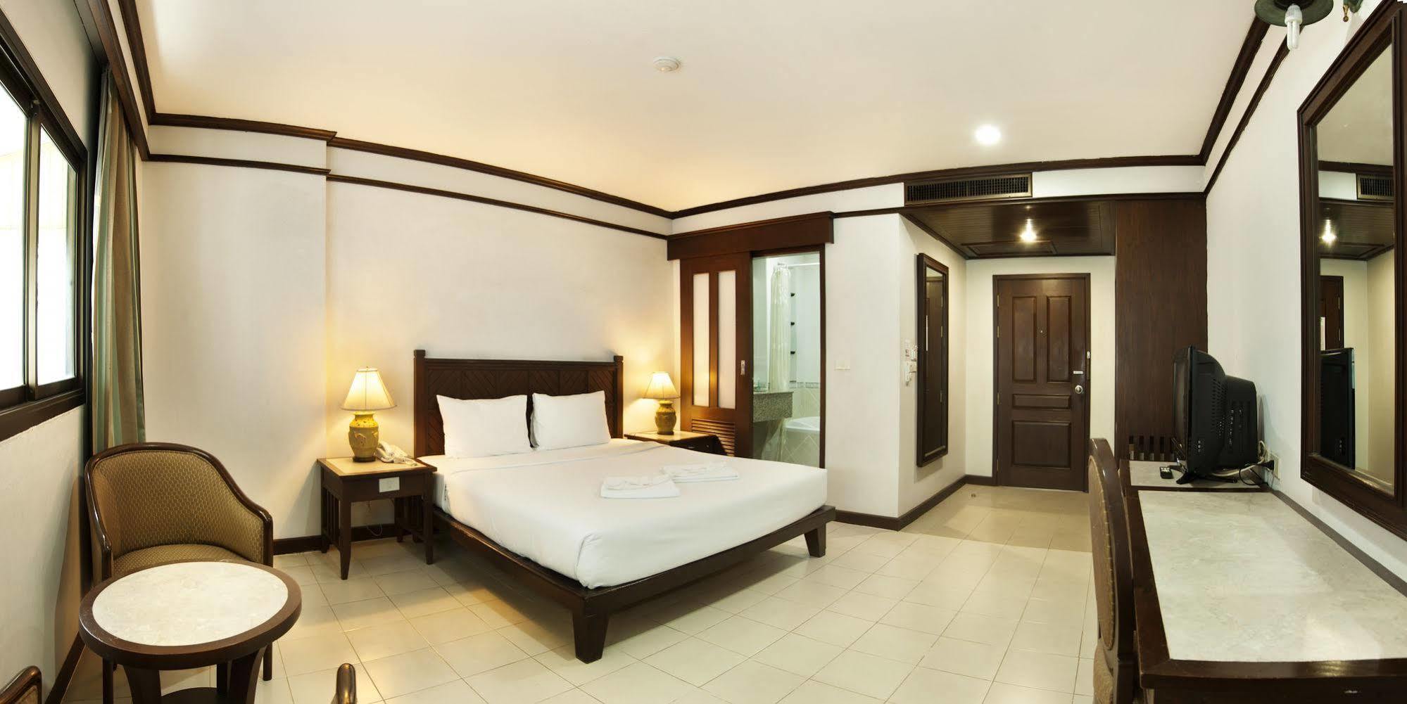 Hotel Rattana Mansion 2*