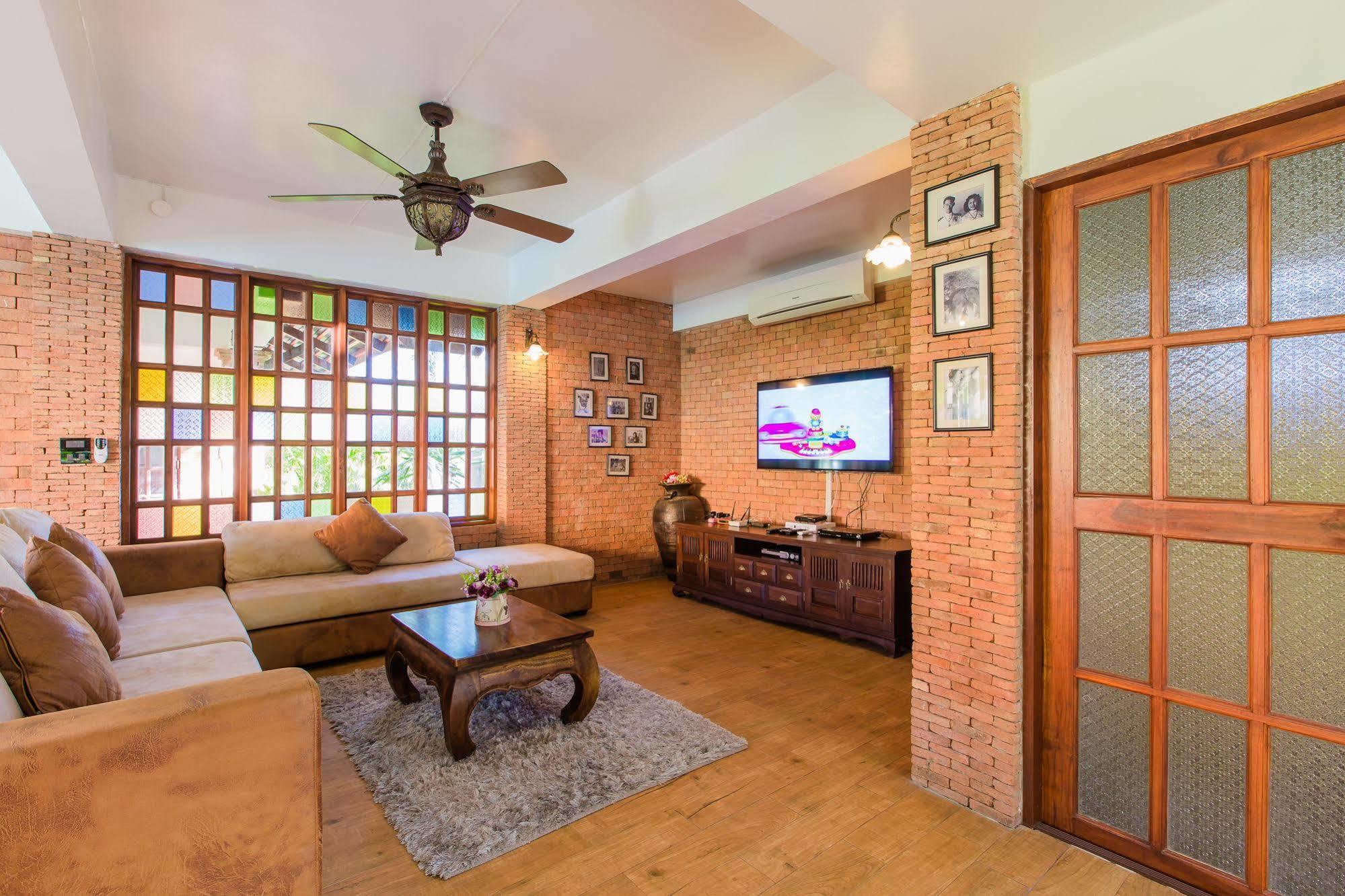 Lemon Tree Naturist Resort Naiharn Beach Phuket Hotel 3*