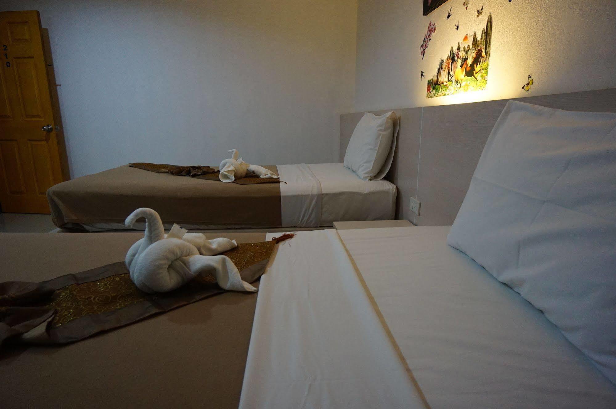 Phuthara Hostel