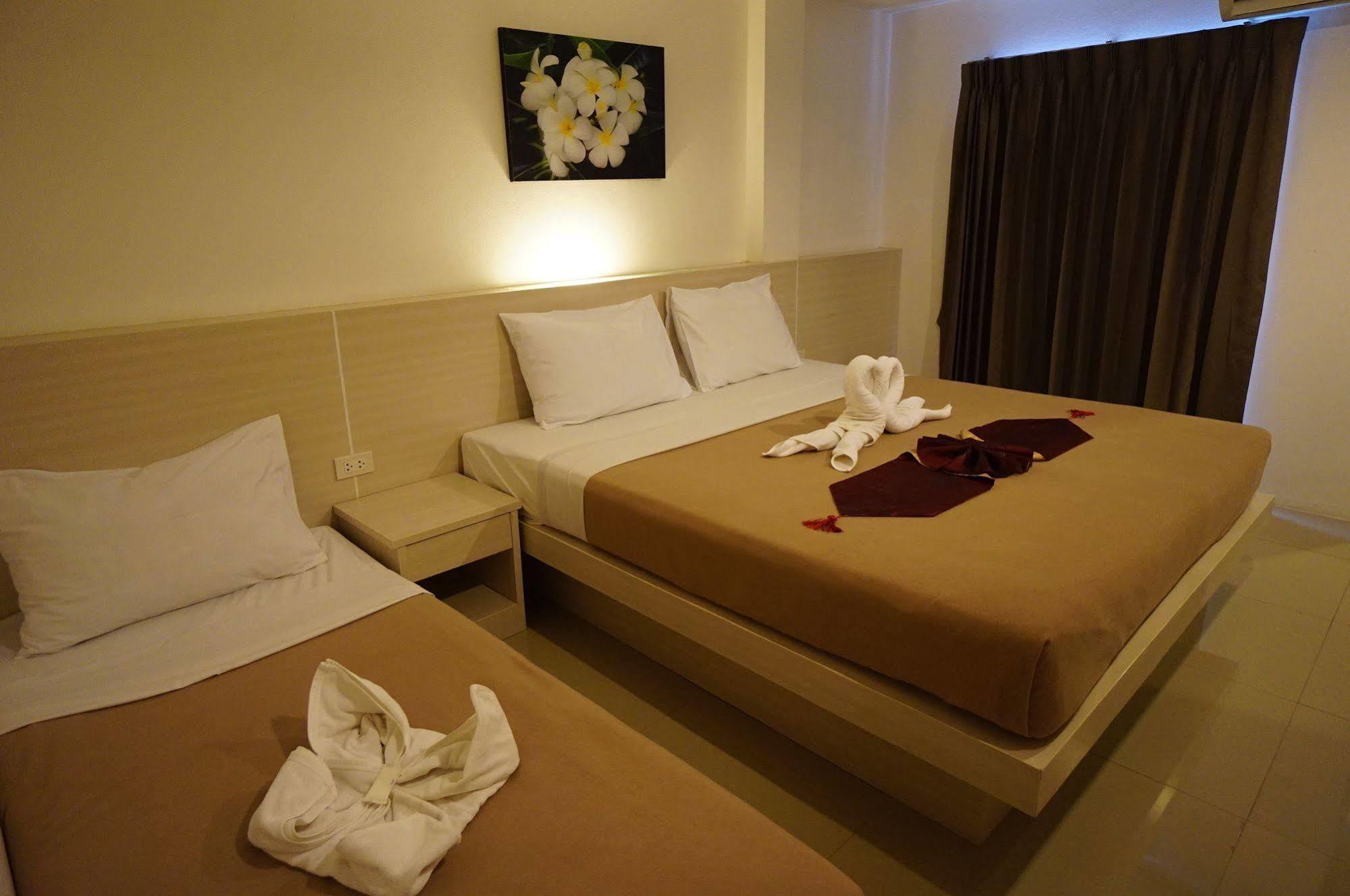 Phuthara * Phuket