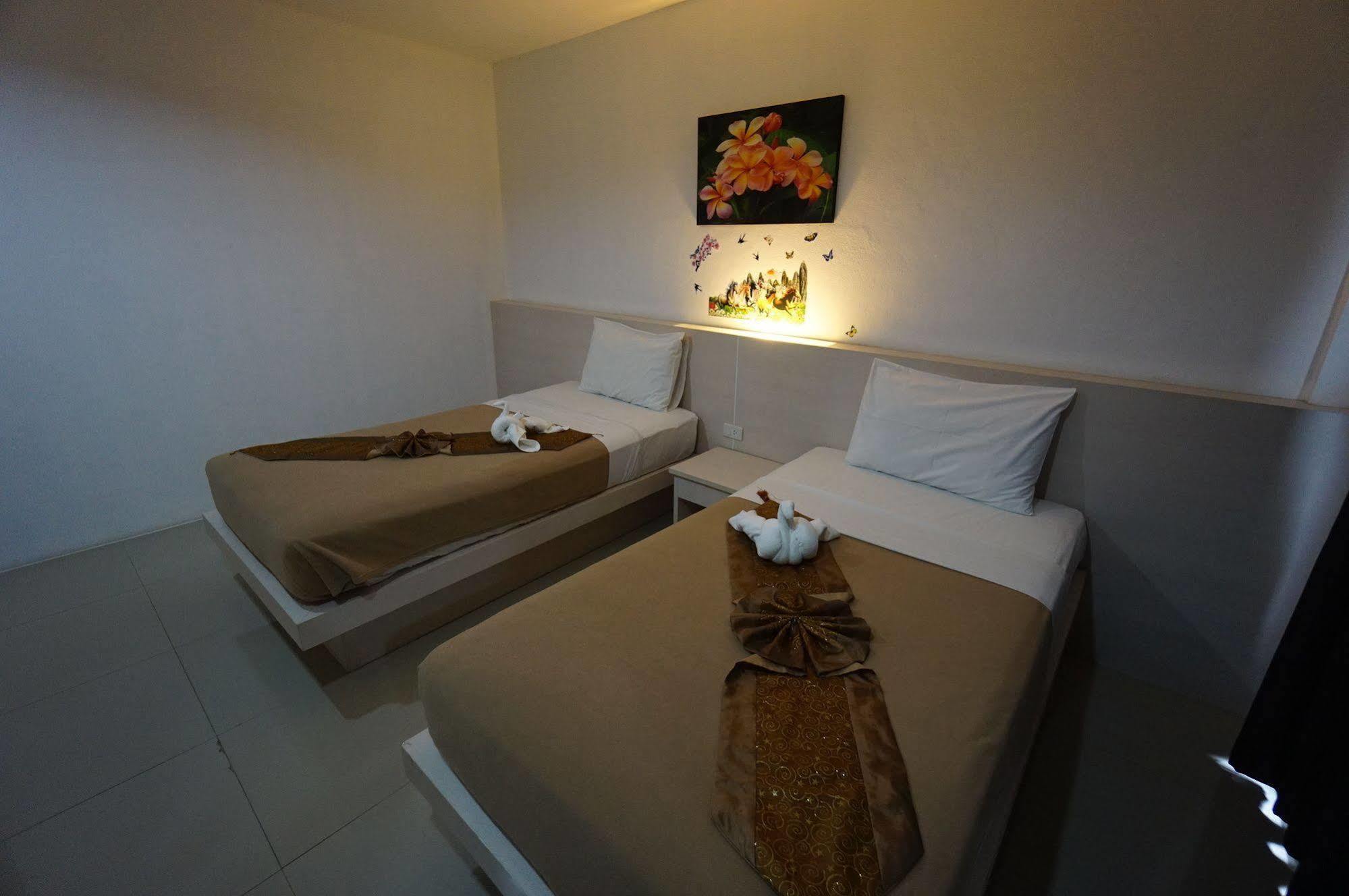 Phuthara * Phuket