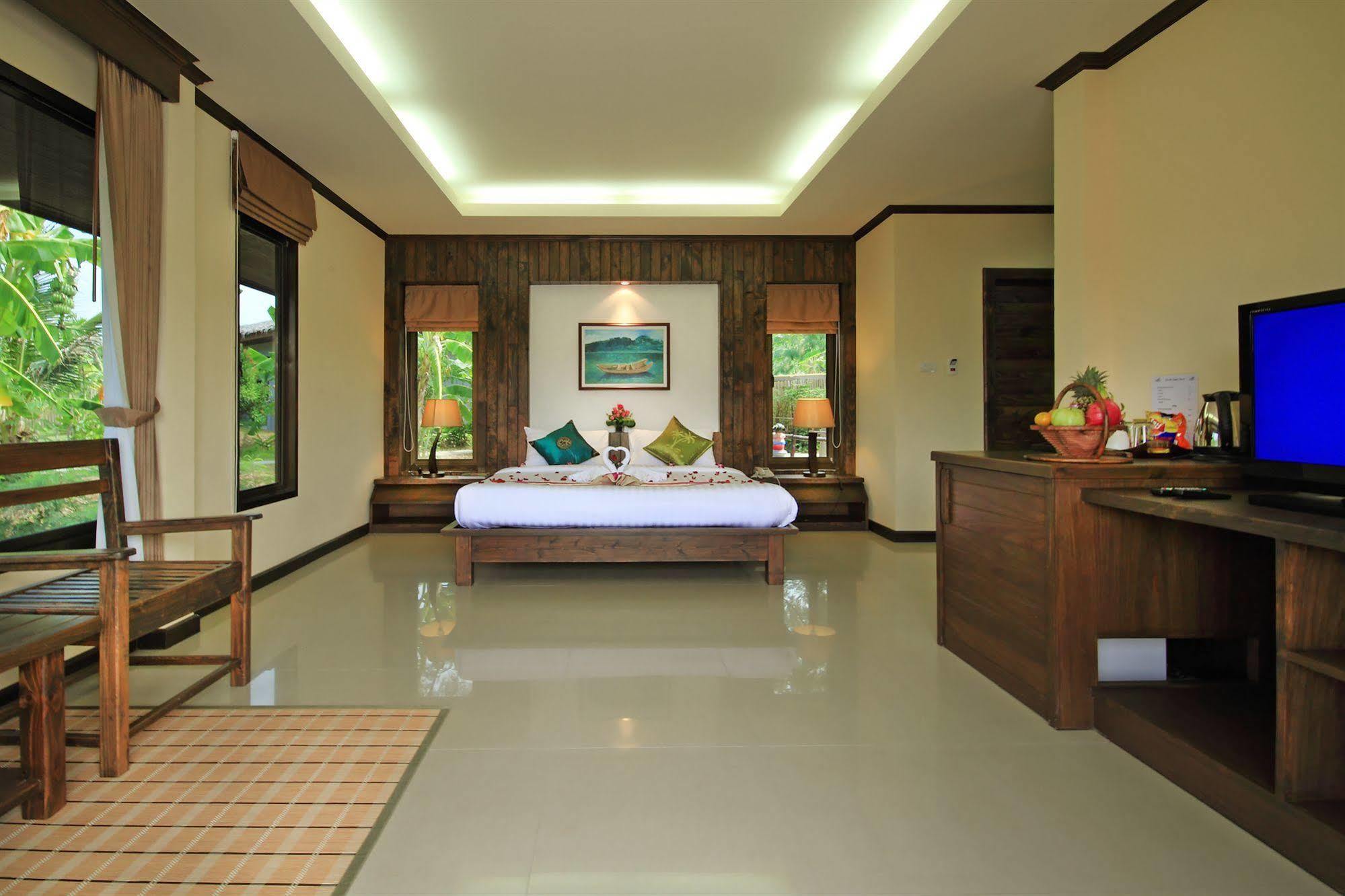 The Laemhin Lagoon 3* Phuket