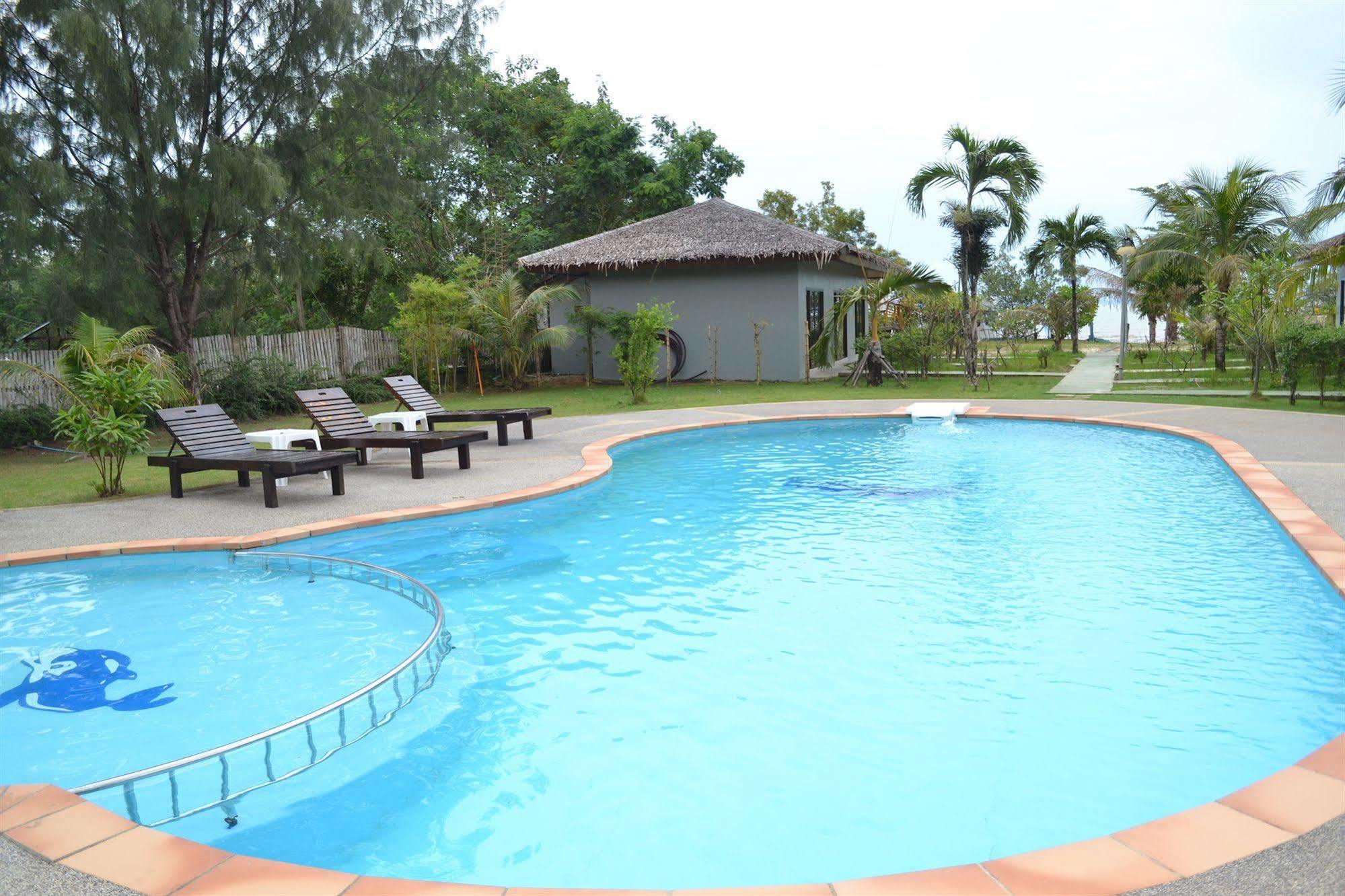 The Laemhin Lagoon Resort