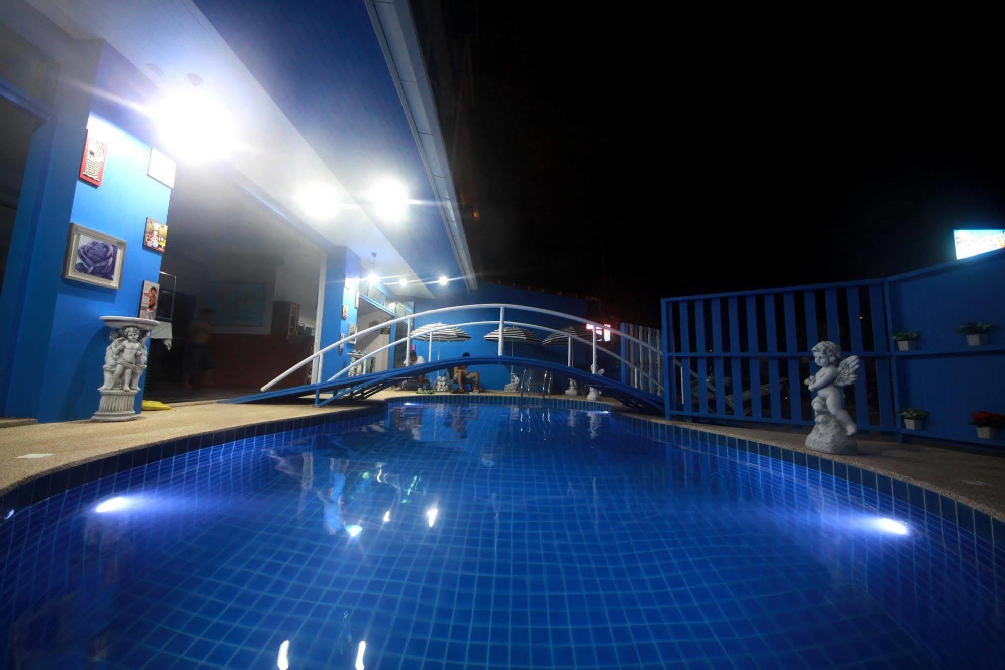 Noble House - 200 Meters Patong Guest house 3*