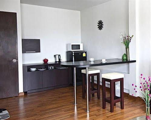 Hotel Villareal Heights 3*
