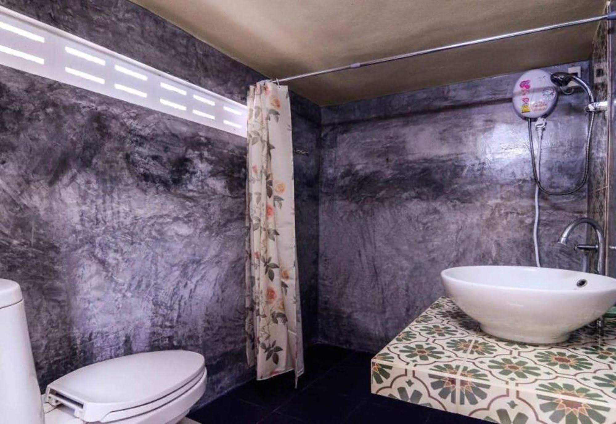Maikhao Boutique Hostel