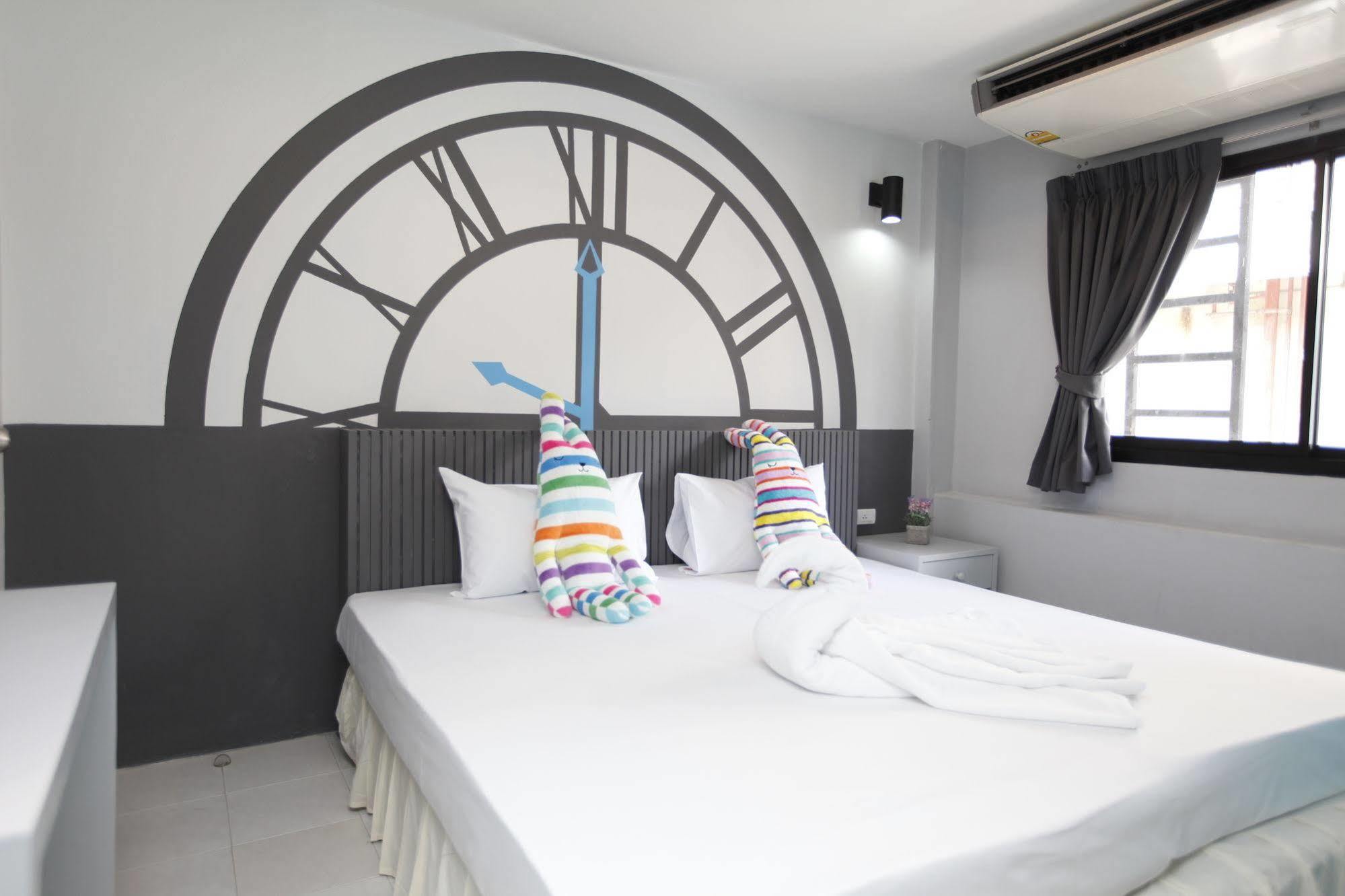 Oyo 501 At Night Hotel 2*