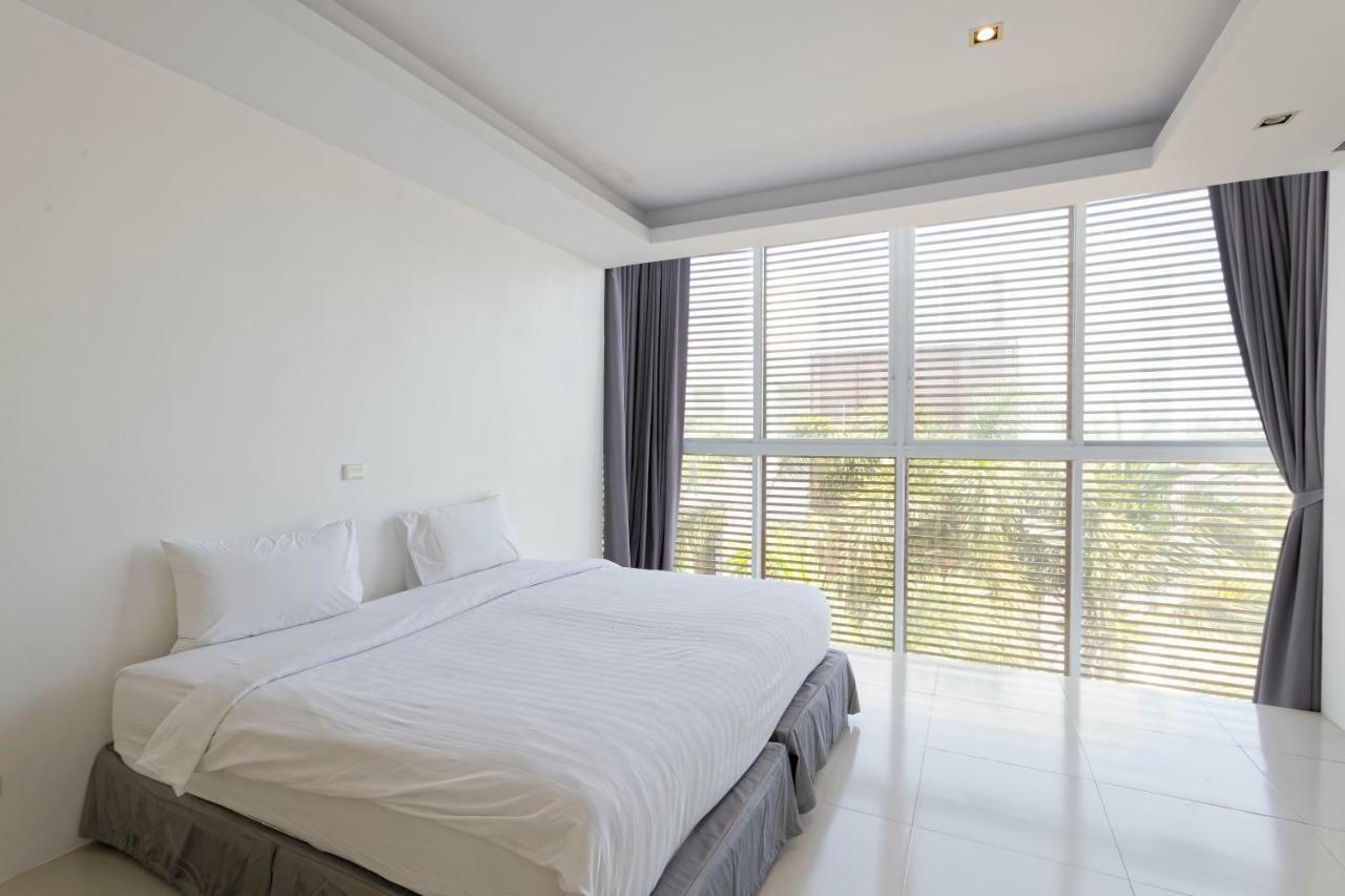 The Lantern Marina Residences Villa Phuket