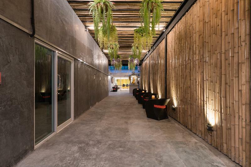 Patong Swiss Front Hotel 3*