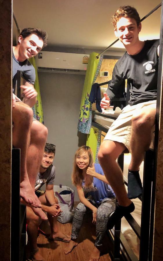 Ok Chic Hostel *