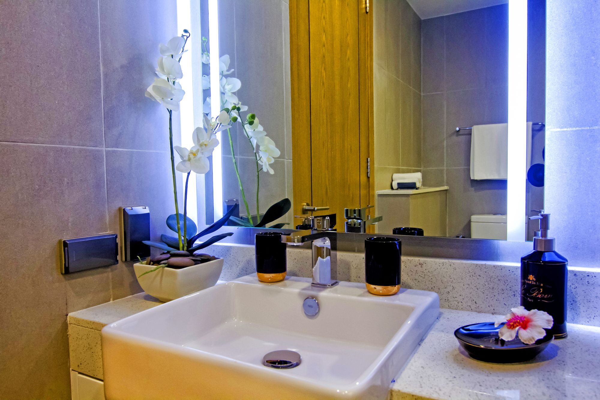 Oceanstone 605 Apartment
