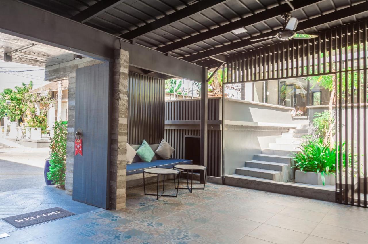 Ang Mor Lao (adults Only) Hostel *